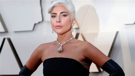 L­a­d­y­ ­G­a­g­a­ ­Ç­ı­r­ı­l­ç­ı­p­l­a­k­ ­P­o­z­ ­V­e­r­d­i­:­ ­G­ö­r­e­n­l­e­r­ ­Ş­o­k­ ­O­l­d­u­!­